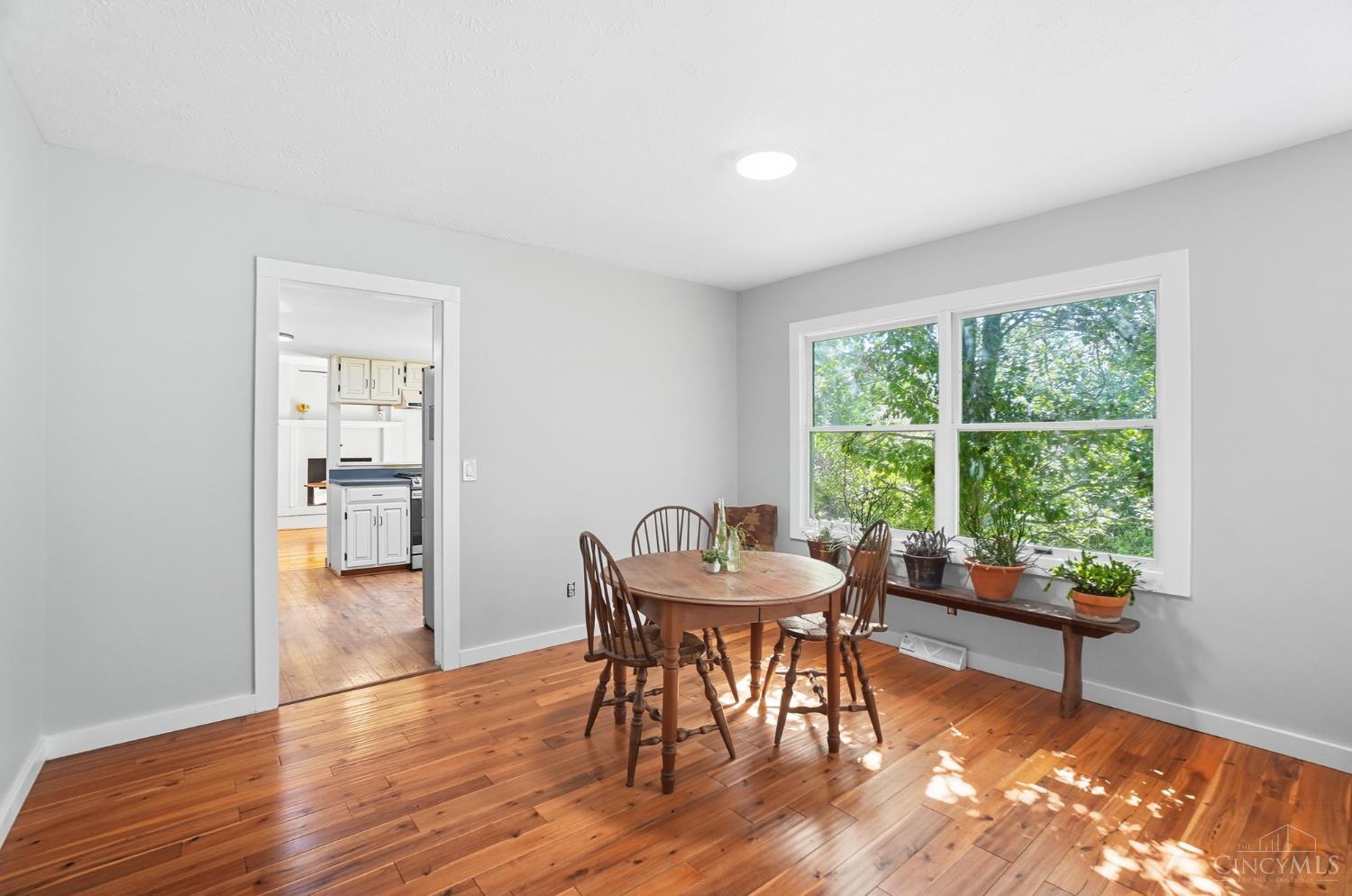 Green Twp, Ohio 45247, United States, 3 Bedrooms Bedrooms, ,3 BathroomsBathrooms,Residential,Pending,214243