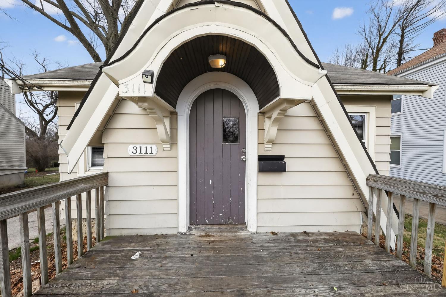 3111 Cavanaugh Avenue