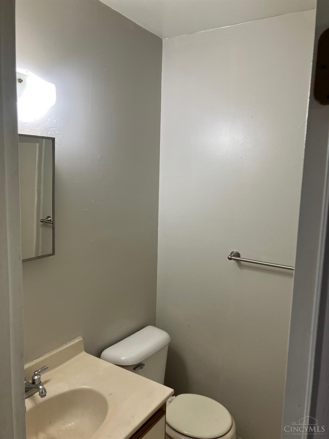 Cincinnati, Ohio 45204, United States, 2 Bedrooms Bedrooms, ,1 BathroomBathrooms,Residential,Active,219586