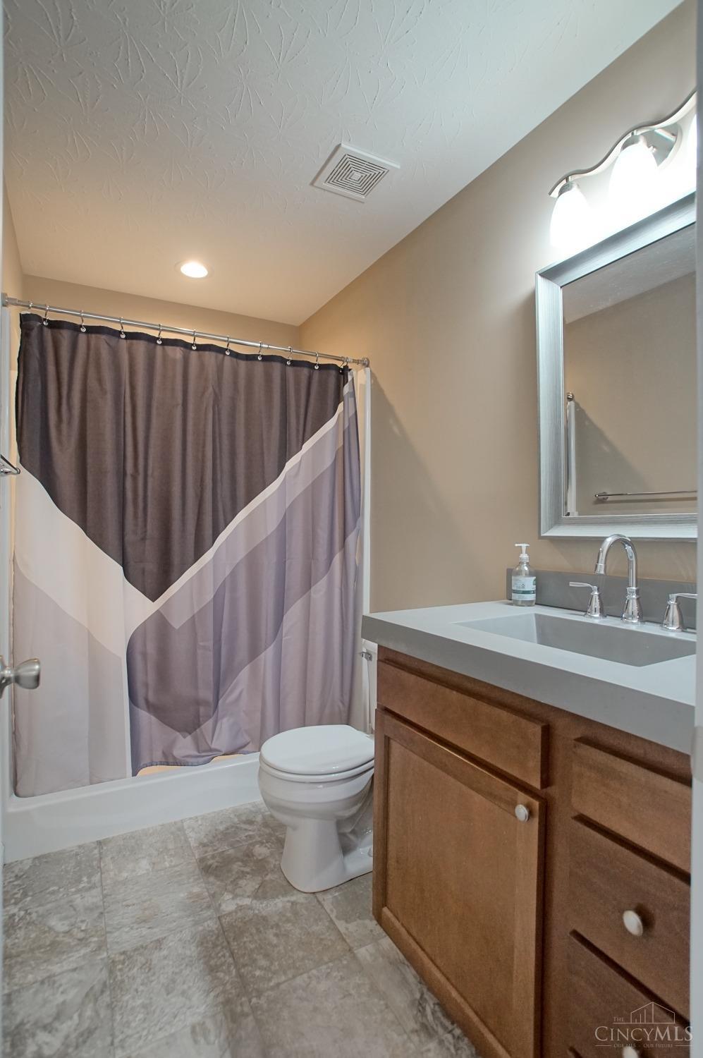 78 Thornhill Drive, Hamilton, Ohio image 14