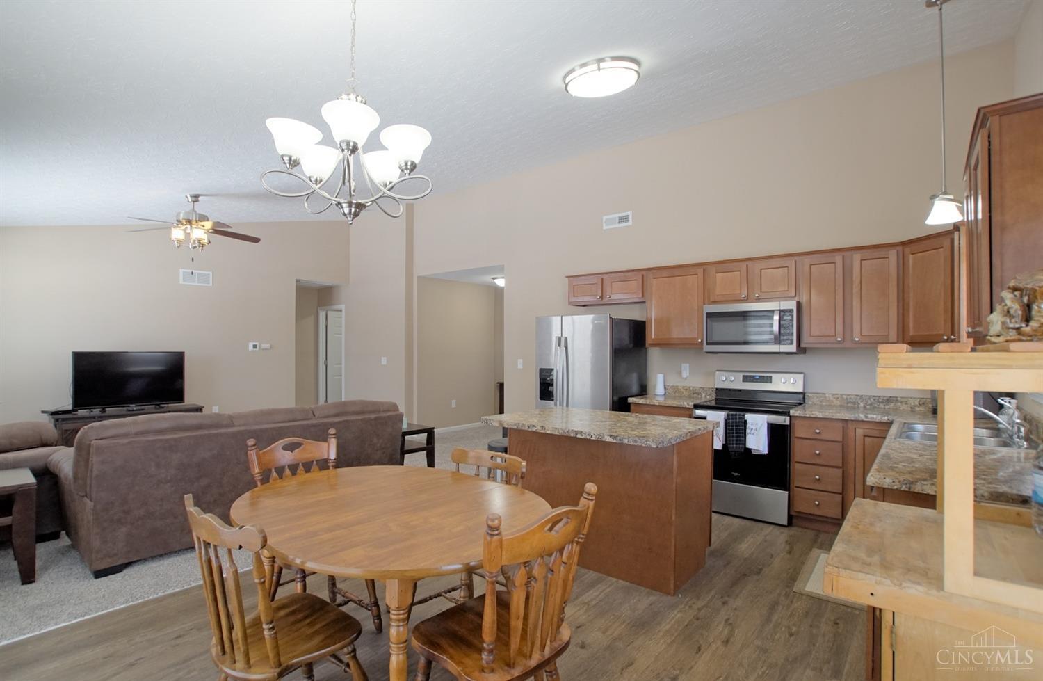 78 Thornhill Drive, Hamilton, Ohio image 10