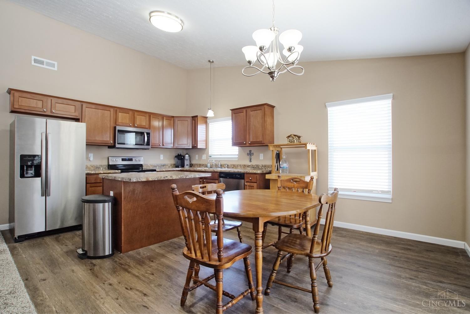78 Thornhill Drive, Hamilton, Ohio image 7