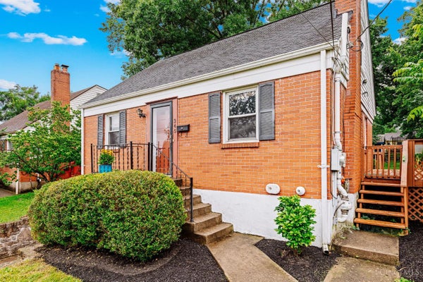 345 DURRELL AVE, WYOMING, OH 45215 - Image f8875a7e64e2f5deacd714db7a96ef87/3348488049