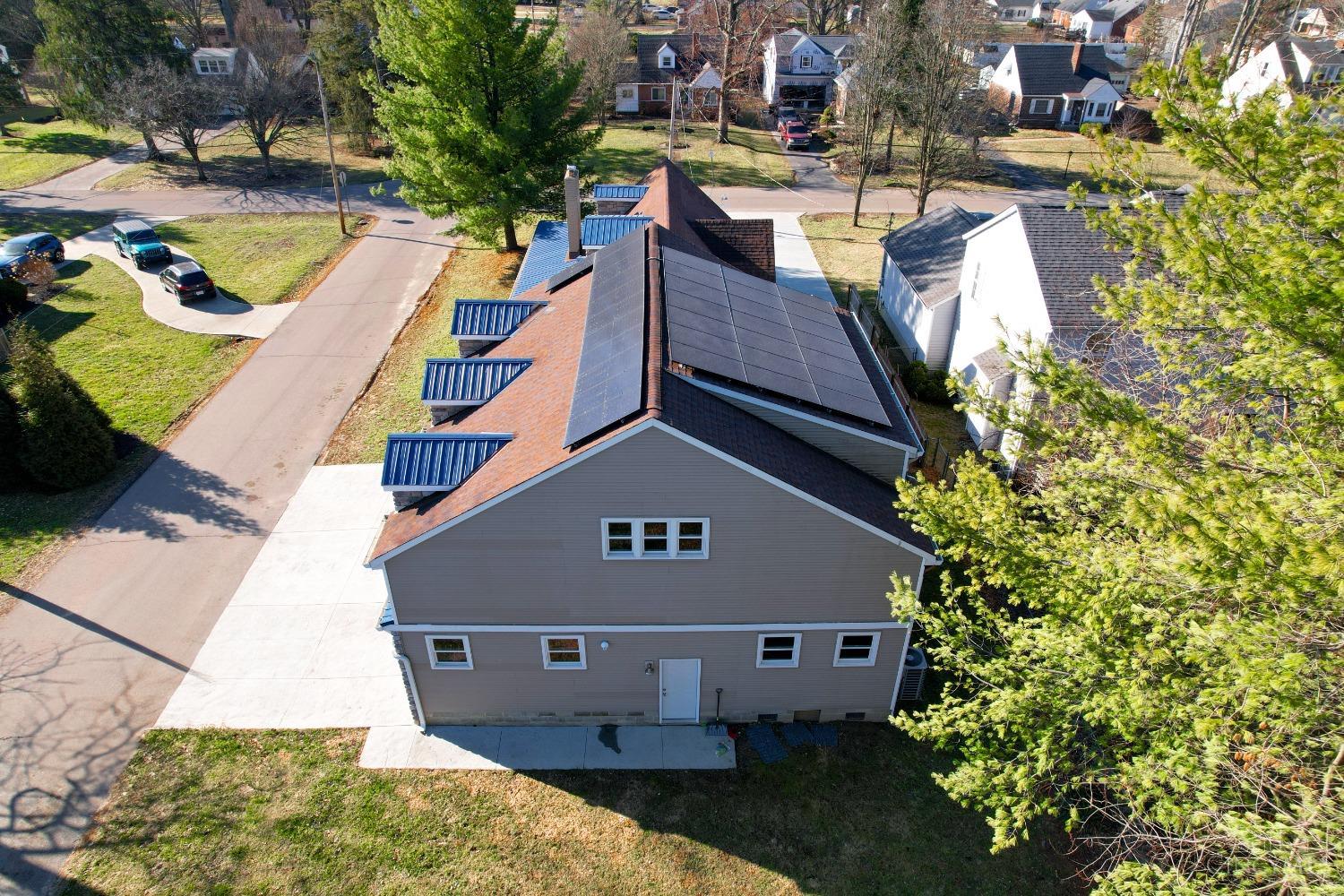 4648 Belleview Avenue, Blue Ash, Ohio image 2