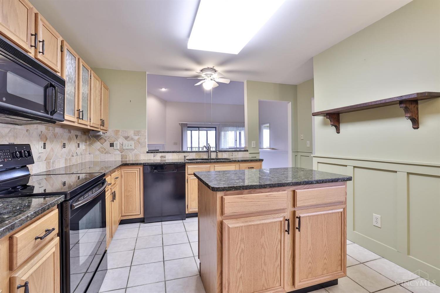 142 Miami Lakes Drive, Milford, Ohio image 10