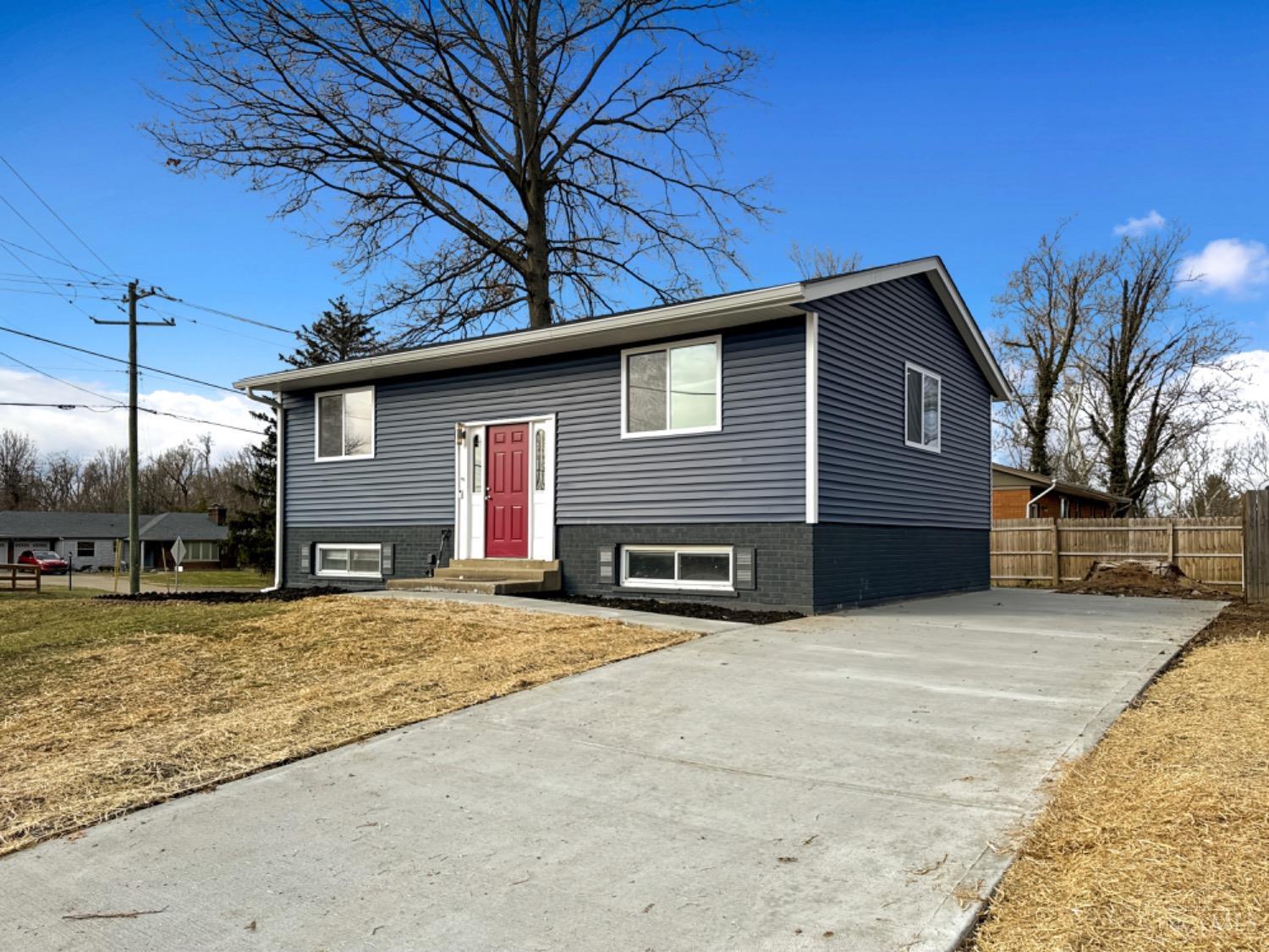 2796 Cornwall Drive, Colerain Twp, Ohio image 1
