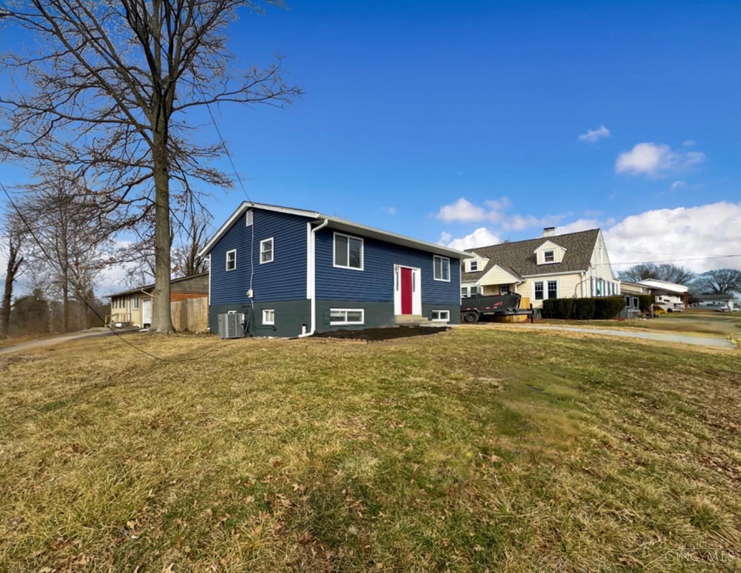 2796 Cornwall Drive, Colerain Twp, Ohio image 2