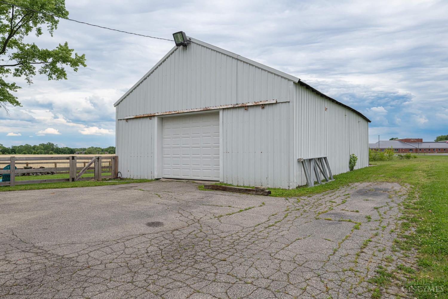 824 W Main Street, New Lebanon, Ohio image 15