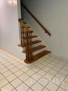 160 E Fairway Drive, Hamilton, Ohio image 3