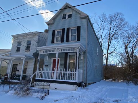 Photo of 3813 Borden Street, Cincinnati, OH 45223 (MLS # 1867397)