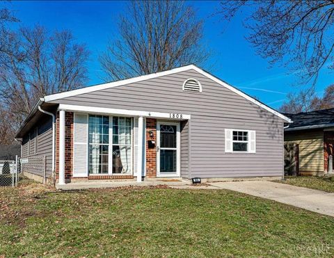 Homes For Sale - 1808 Waynebrook Drive<br/> Middletown, OH 45044