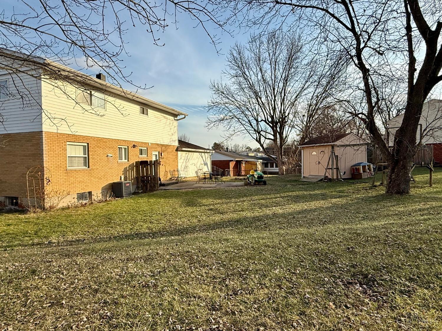 12055 Wincanton Drive, Colerain Twp, Ohio image 5