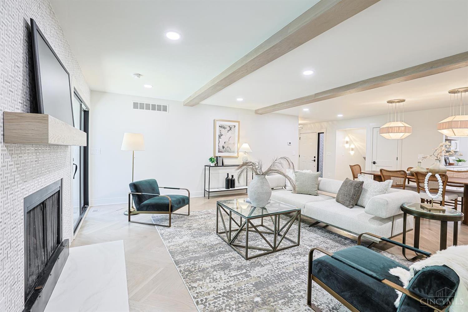3488 Forestoak Court