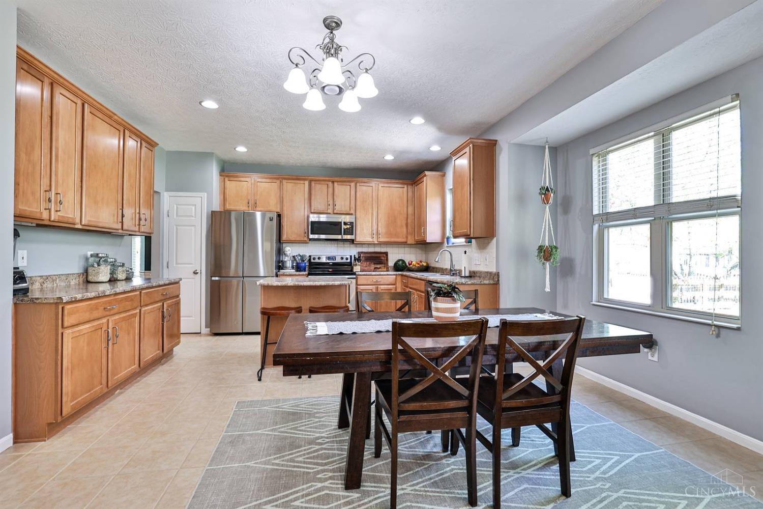 162 Heffron Circle, Maineville, Ohio image 22