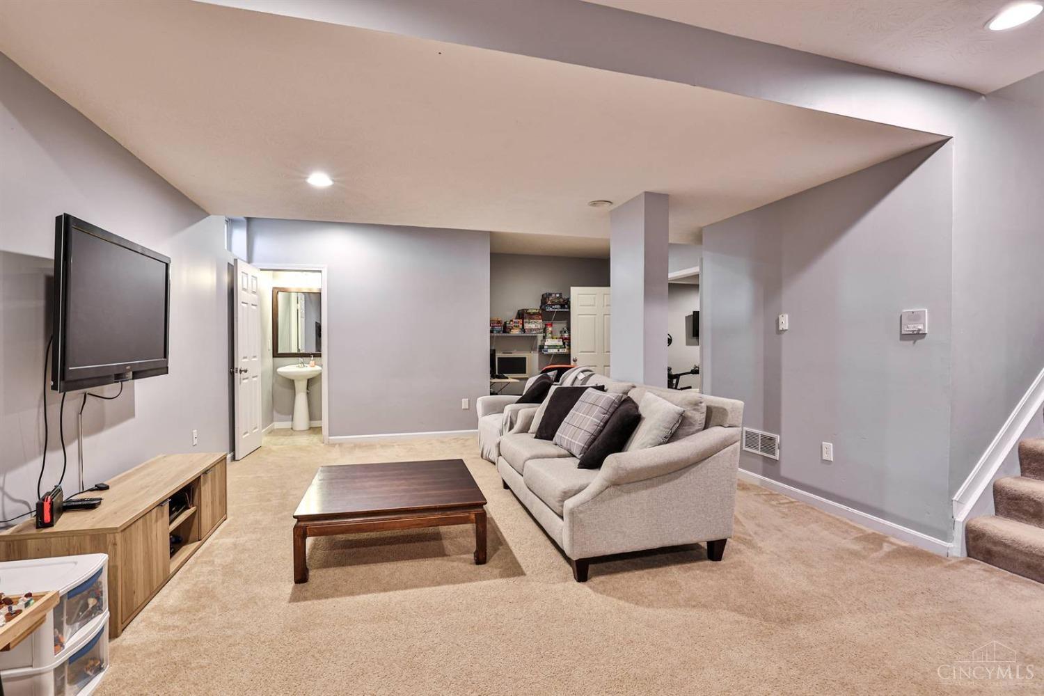162 Heffron Circle, Maineville, Ohio image 36