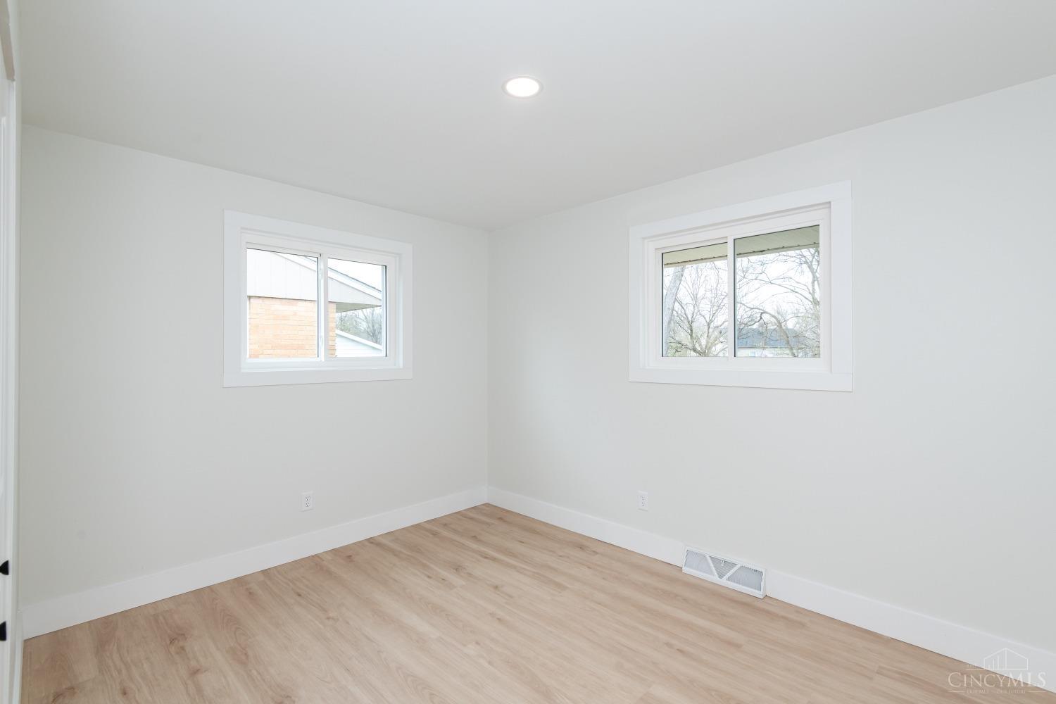 1060 St Clair Avenue, Hamilton, Ohio image 10