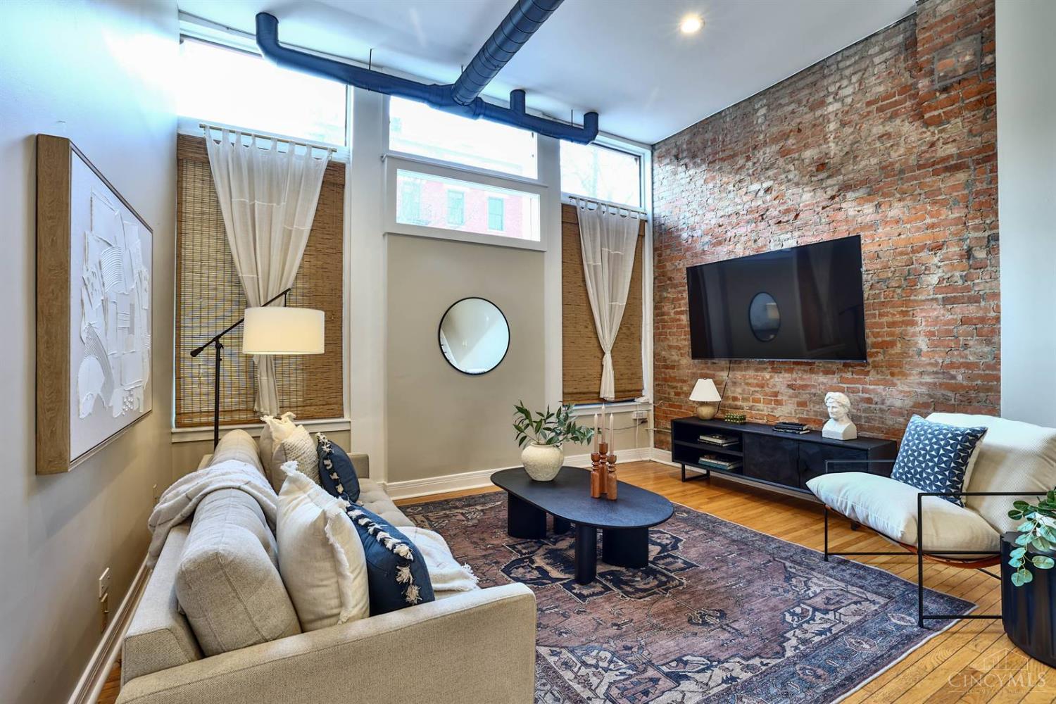 112 E Thirteenth Street 4