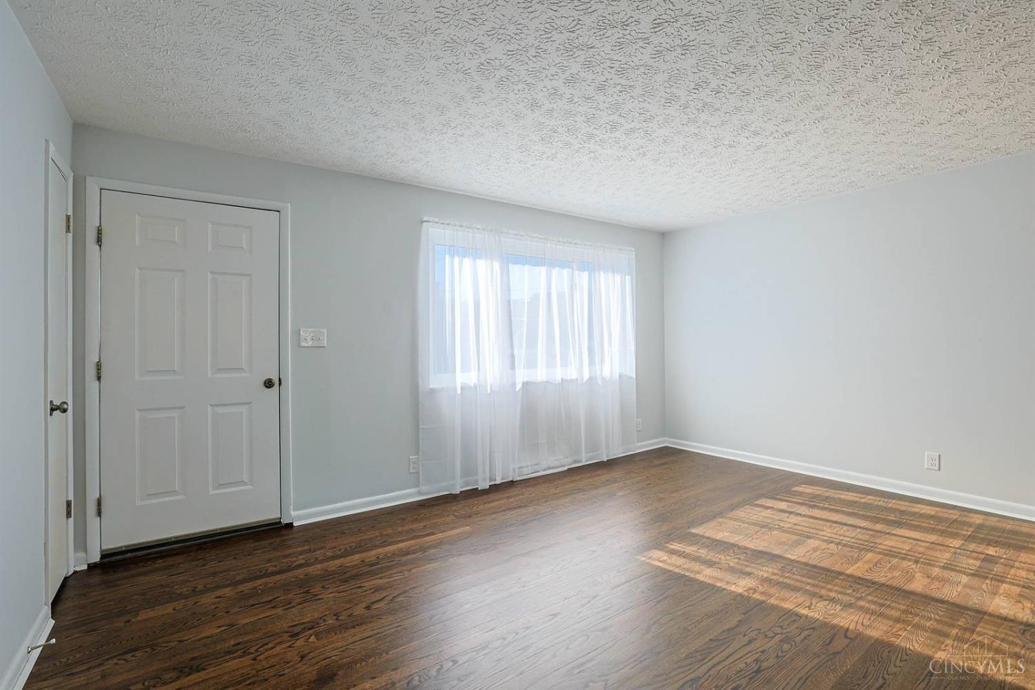 2206 Varelman Avenue