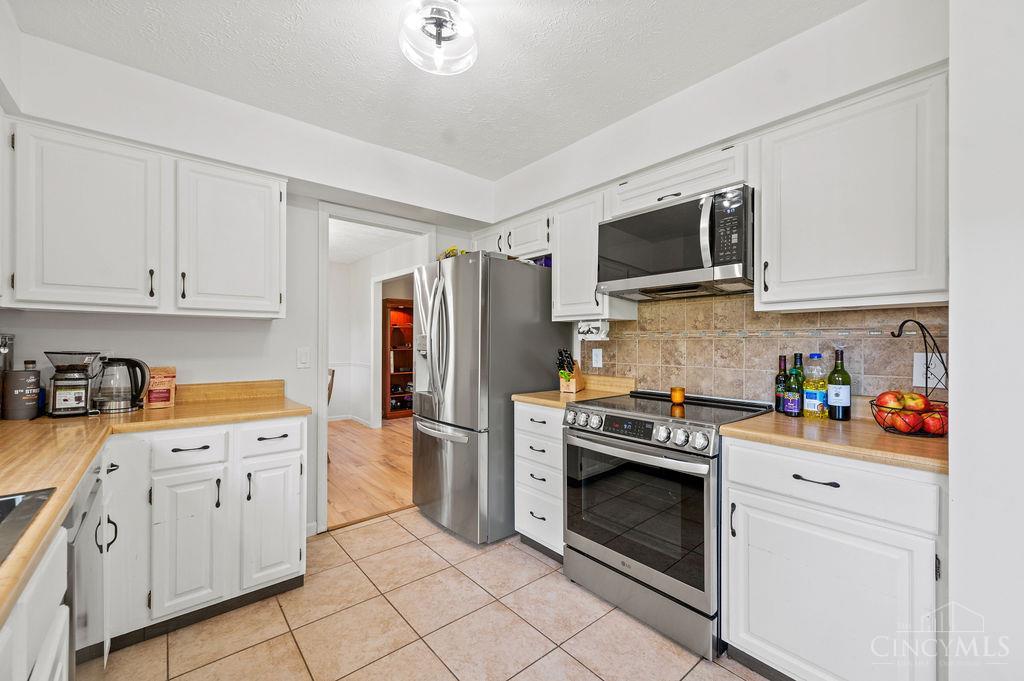 7492 Whitehall Circle, West Chester, Ohio image 16