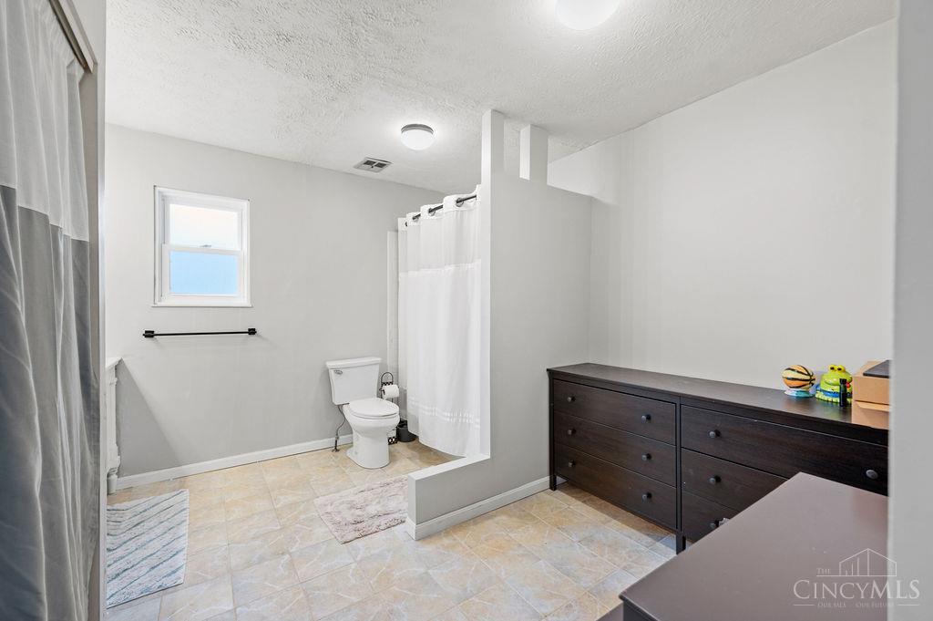 7492 Whitehall Circle, West Chester, Ohio image 36
