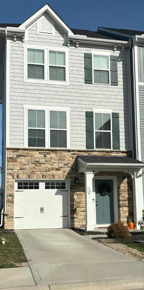 Photo of 13 Wentworth Lane, Deer Park, OH 45236 (MLS # 1861402)