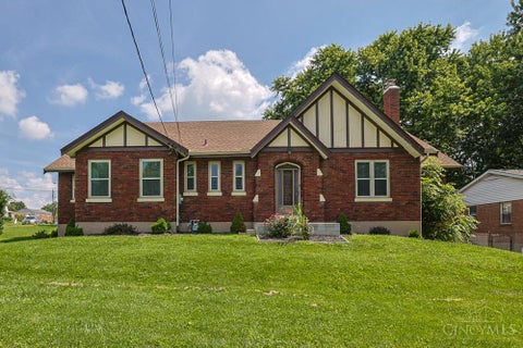 Homes For Sale - 3247 Autumn Lane<br/> Green Twp, OH 45239