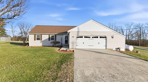 Photo of 1700 Mosley Drive, Hamilton, OH 45013 (MLS # 1868170)