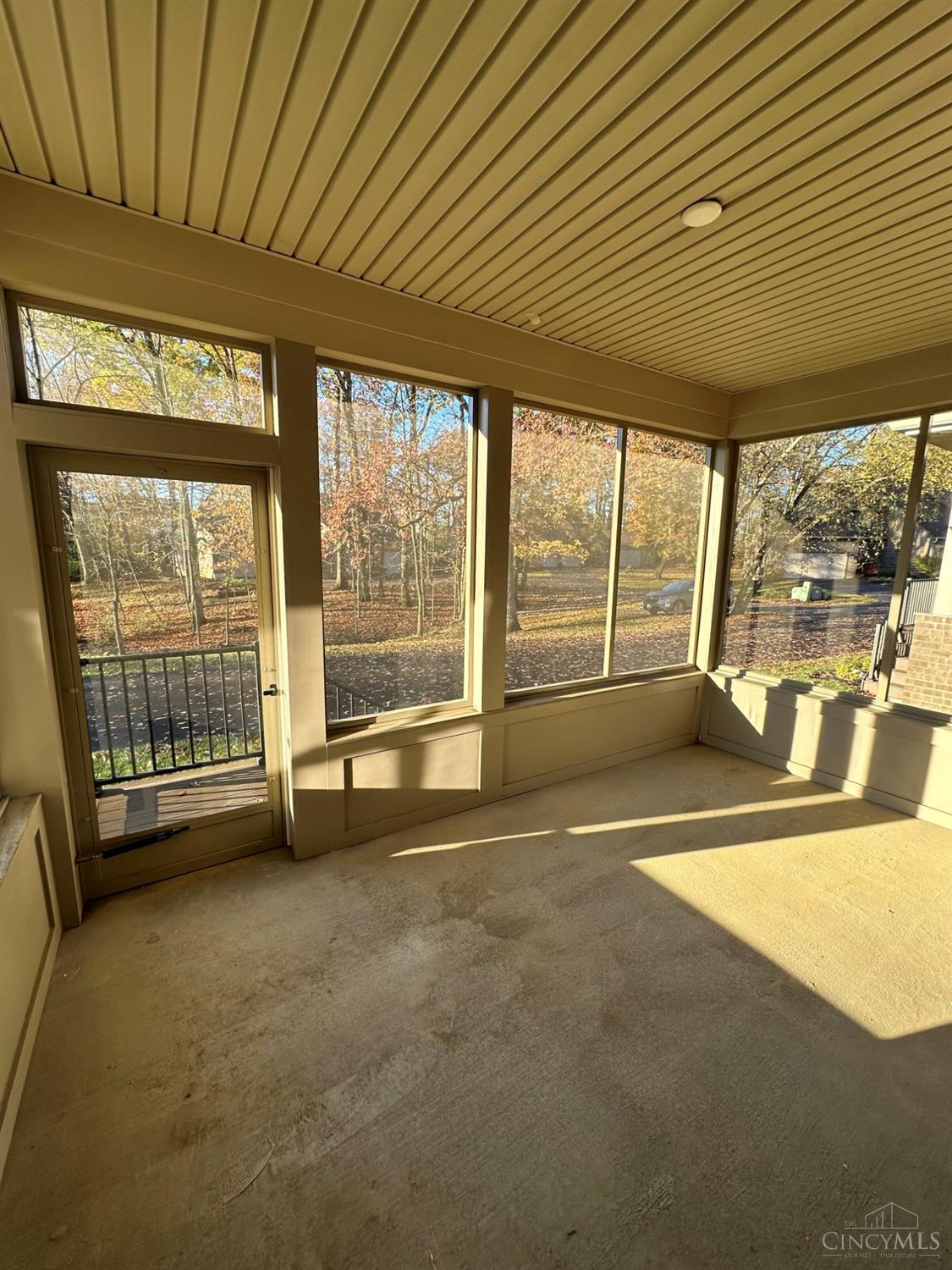 5334 Hickory Trail Lane, Blue Ash, Ohio image 31