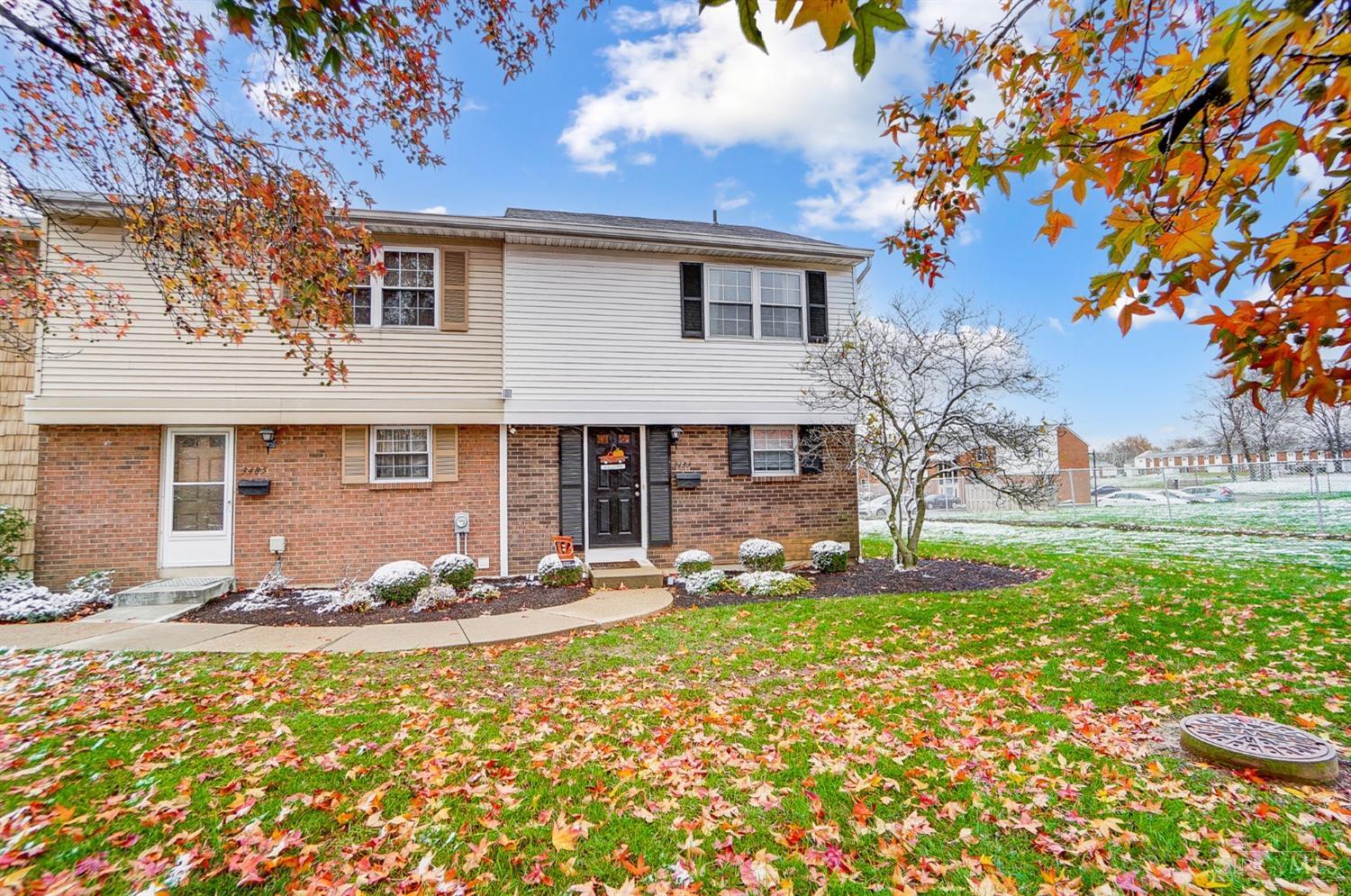 3483 Amberway Court #84, Colerain Twp, Ohio image 3