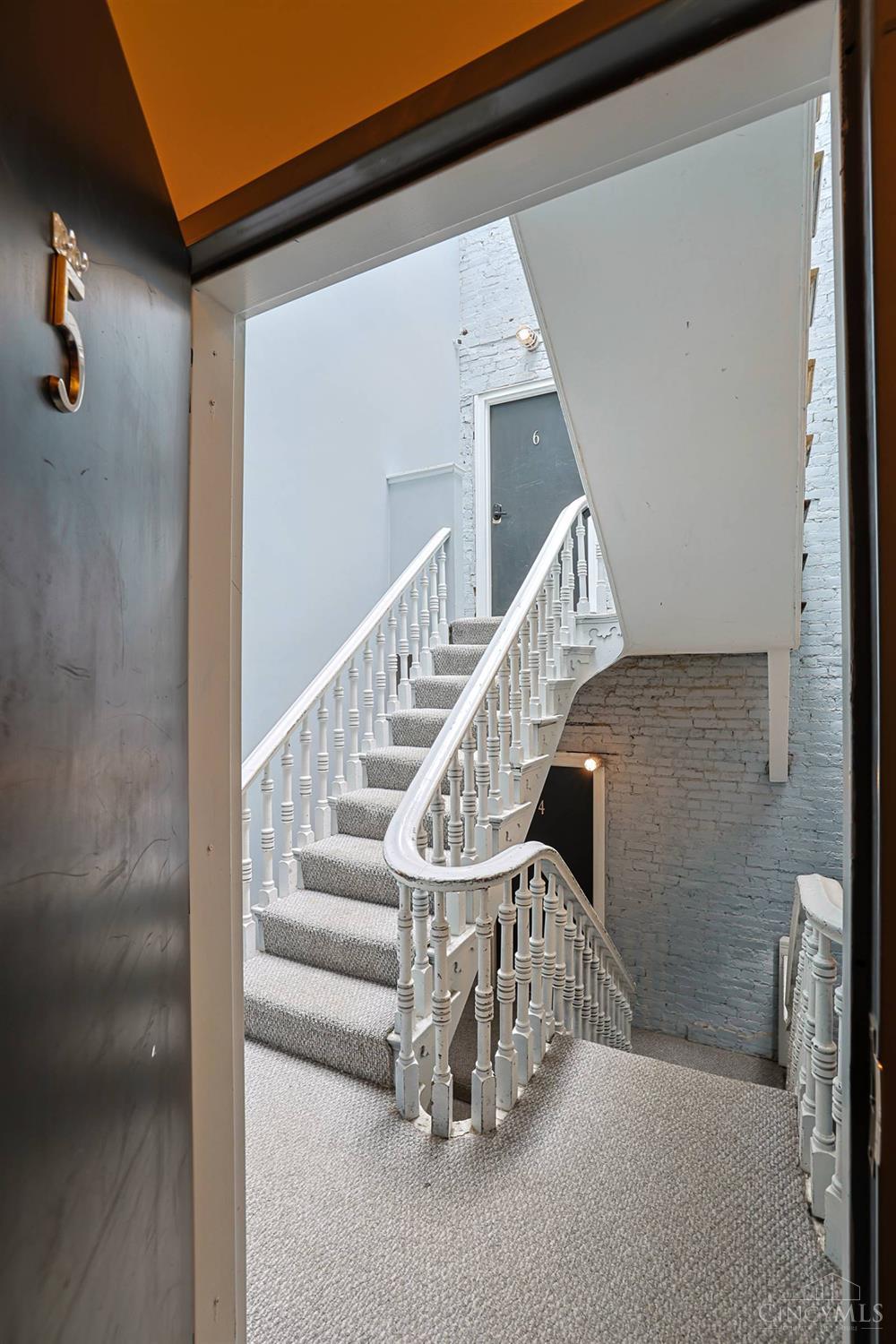 724 Main Street 5