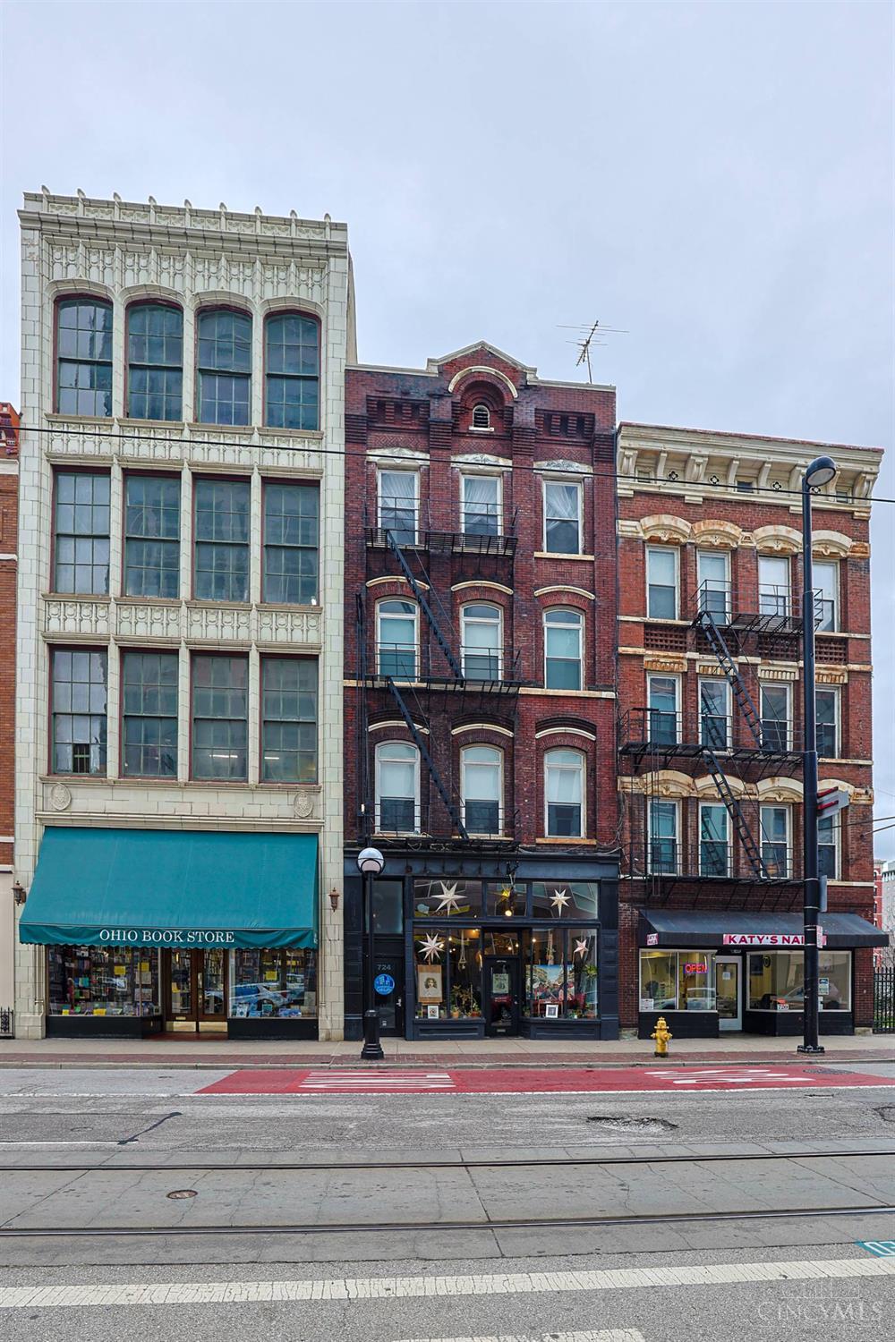 724 Main Street 5