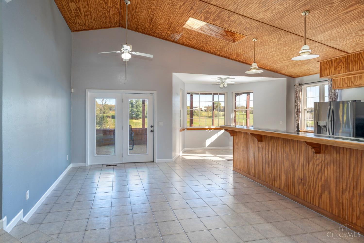 9663 E Berrysville Road