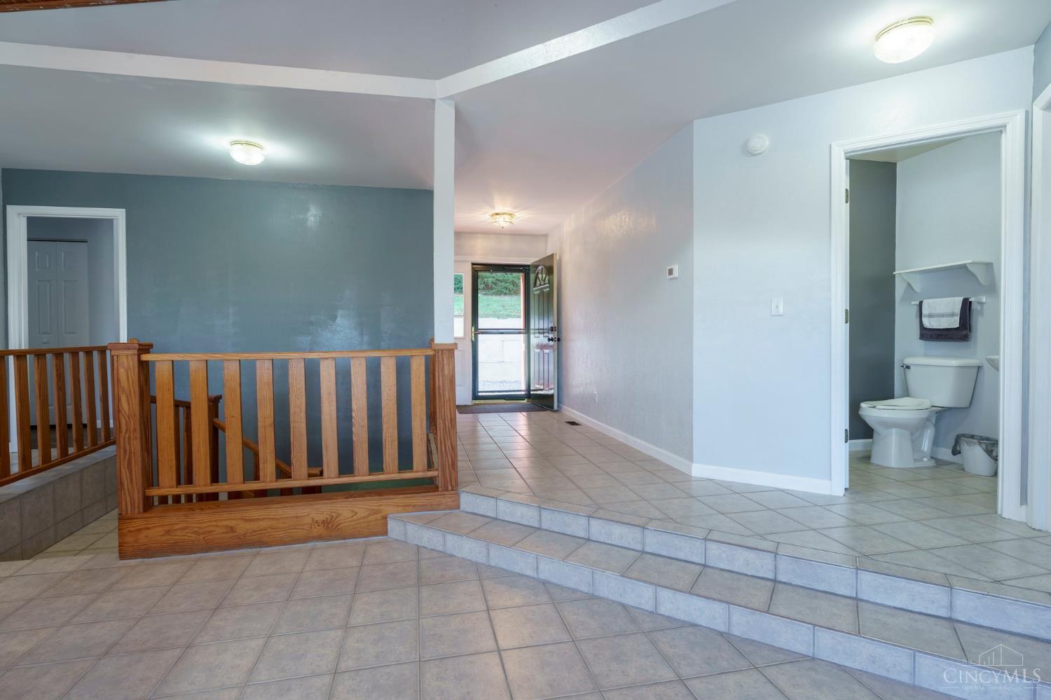 9663 E Berrysville Road