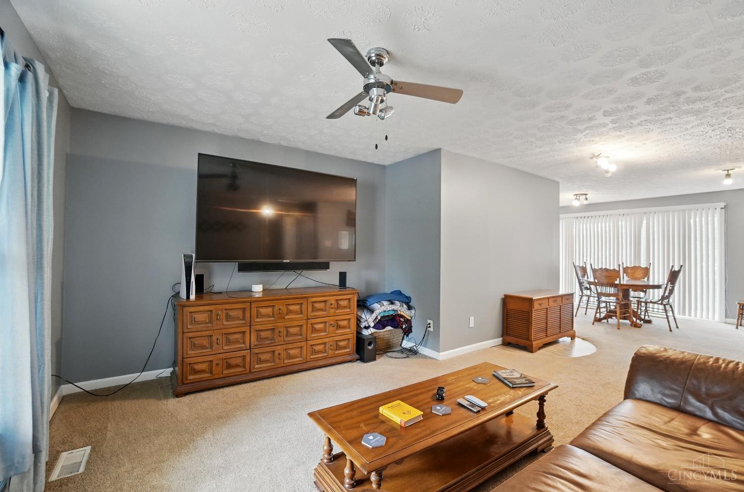 405 Huntley Court, Lebanon, Ohio image 9