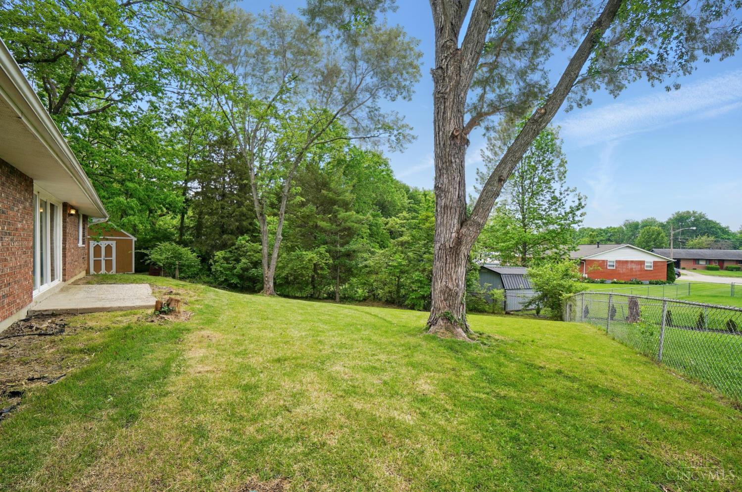 405 Huntley Court, Lebanon, Ohio image 2