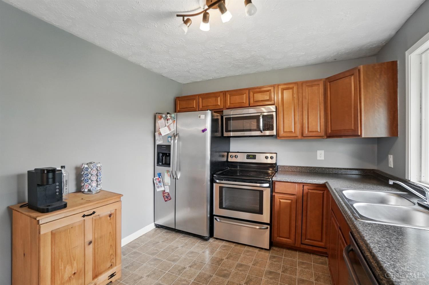 405 Huntley Court, Lebanon, Ohio image 6