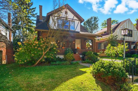 Photo of 1653 Westmoreland Avenue, Cincinnati, OH 45223 (MLS # 1859574)