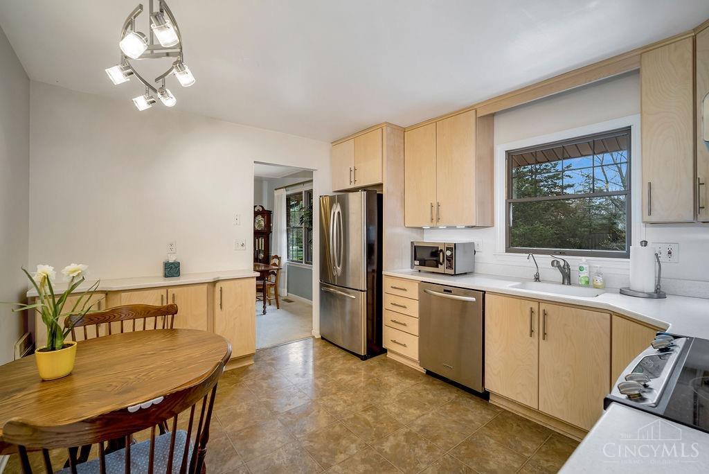 17 Quail Ridge Drive, Oxford, Ohio image 12