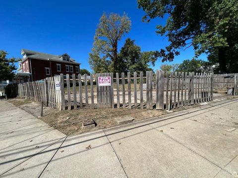 MLS: 1795616
