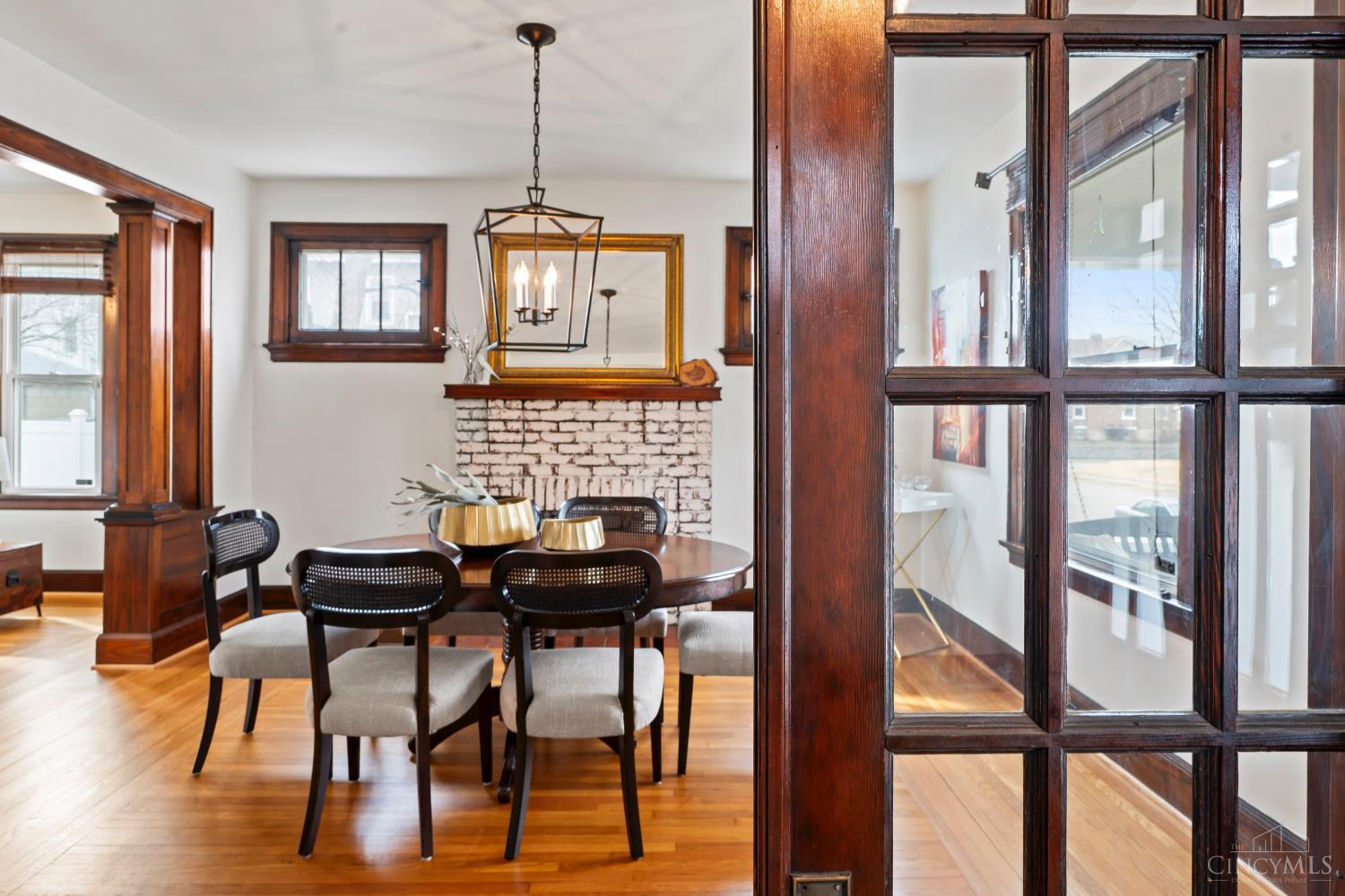 2557 Shanmoor Avenue