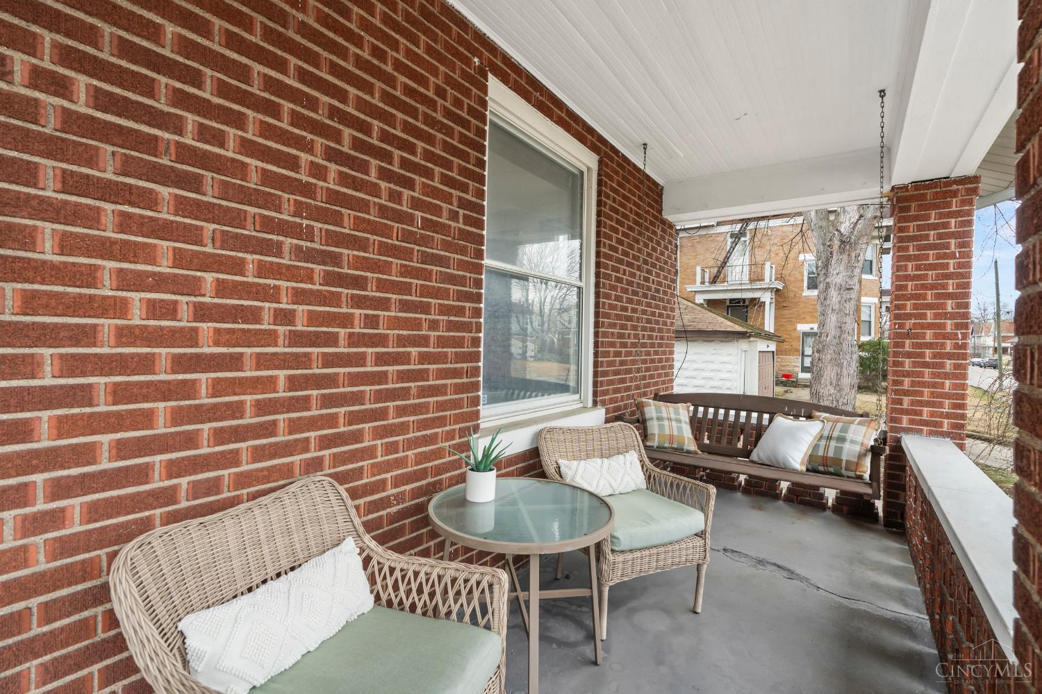 2557 Shanmoor Avenue