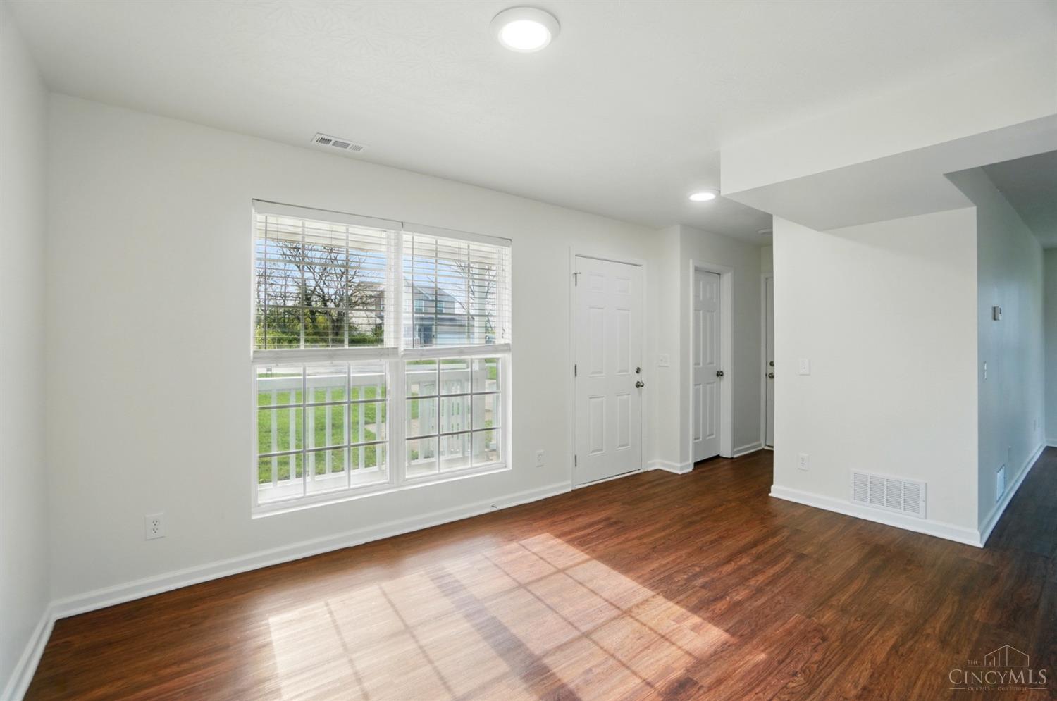 11051 Labelle Avenue, Blue Ash, Ohio image 7