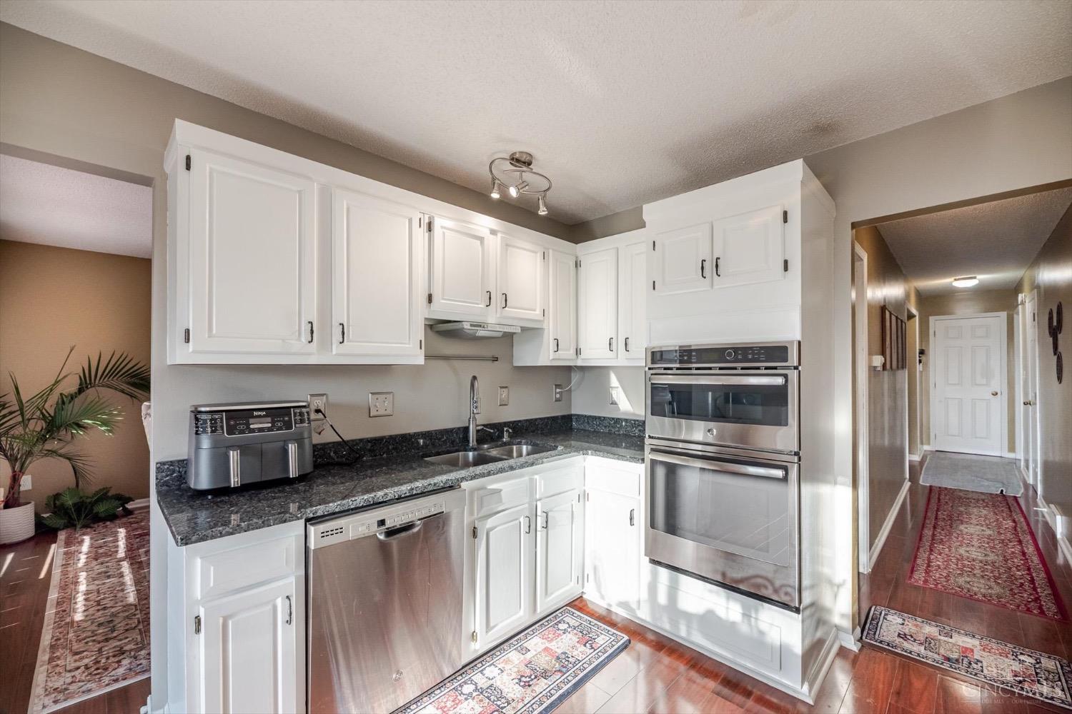 5281 Woodcliff Court, West Chester, Ohio image 27