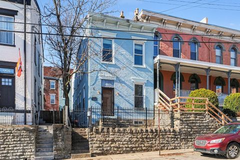 Photo of 1707 Highland Avenue, Cincinnati, OH 45202 (MLS # 1866920)