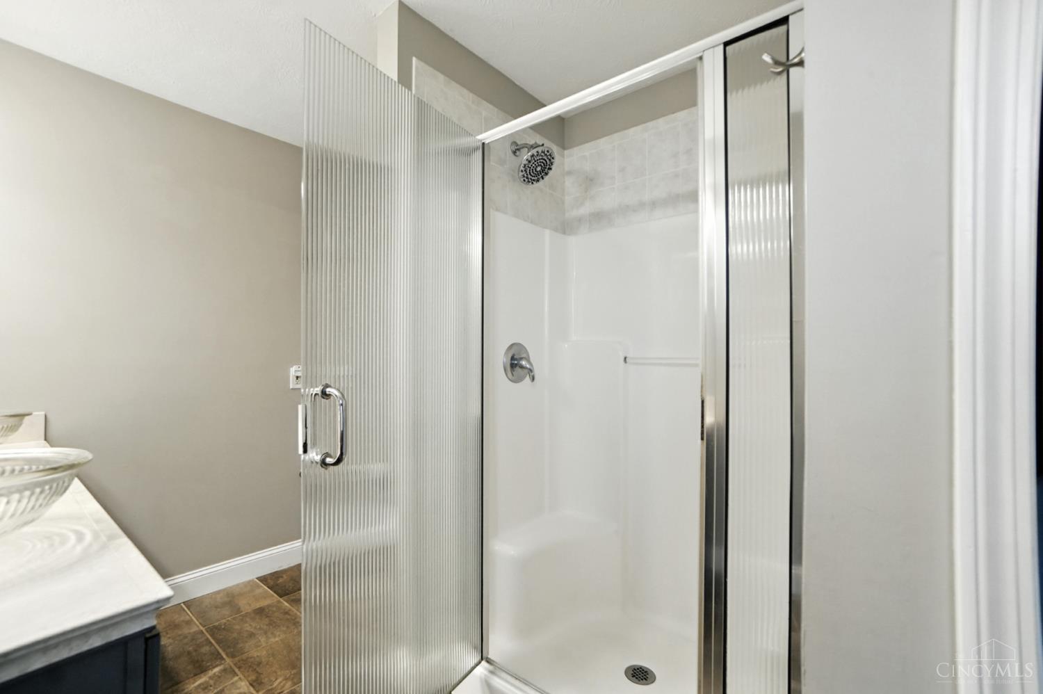 Oregonia, Ohio 45054, United States, 3 Bedrooms Bedrooms, ,3 BathroomsBathrooms,Residential,Pending,198351