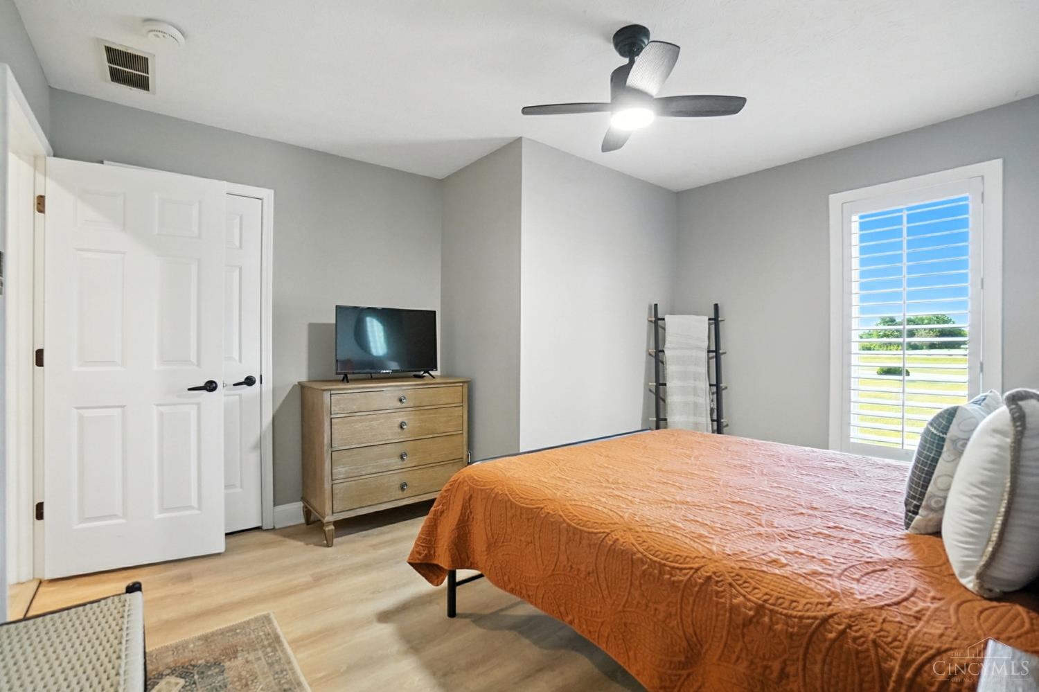 Oregonia, Ohio 45054, United States, 3 Bedrooms Bedrooms, ,3 BathroomsBathrooms,Residential,Pending,198351