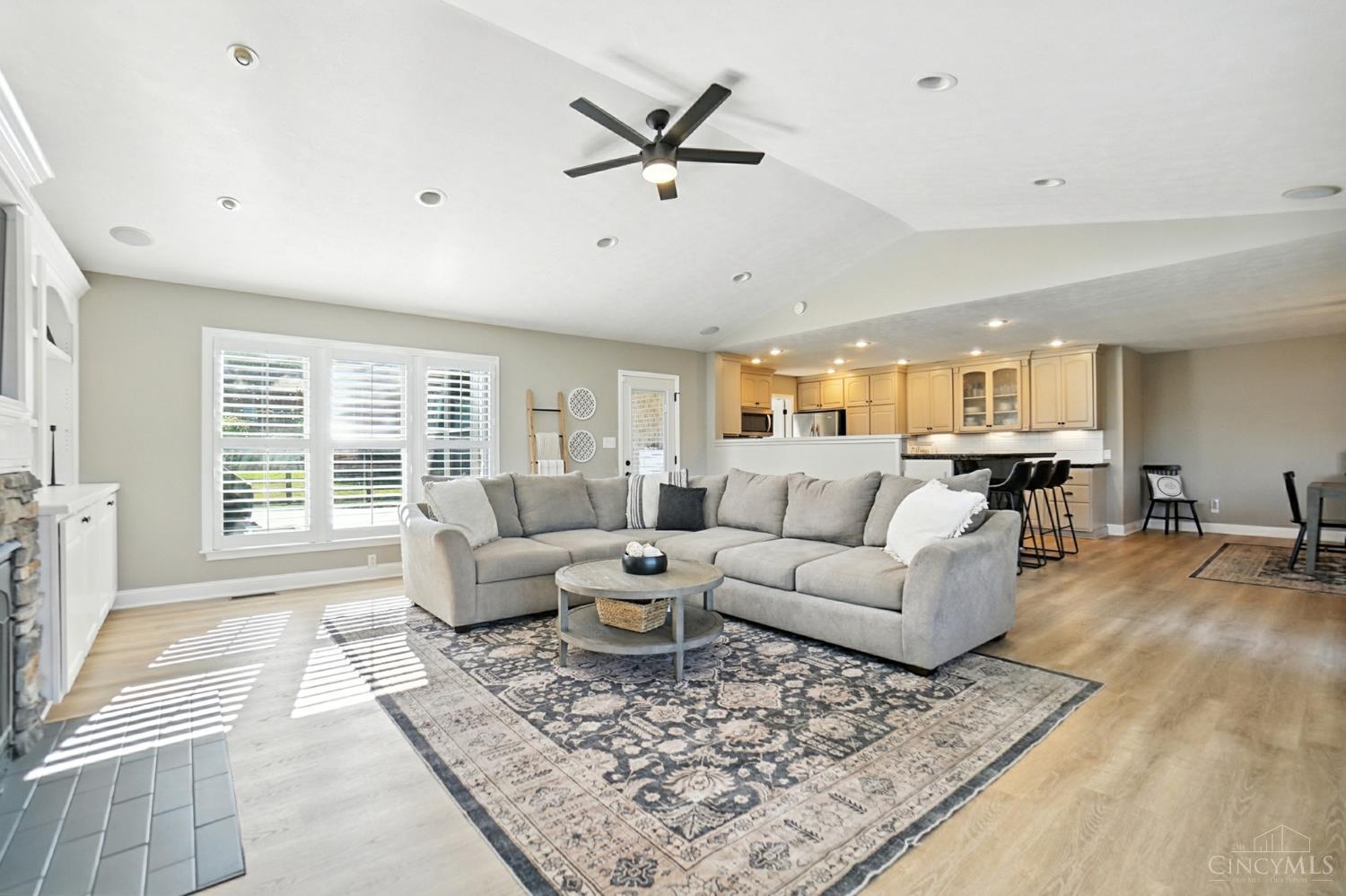 Oregonia, Ohio 45054, United States, 3 Bedrooms Bedrooms, ,3 BathroomsBathrooms,Residential,Pending,198351