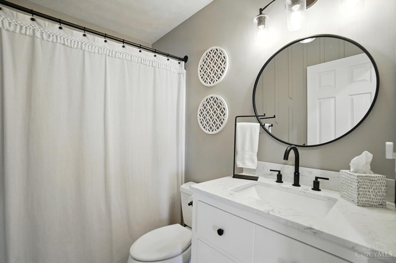 Oregonia, Ohio 45054, United States, 3 Bedrooms Bedrooms, ,3 BathroomsBathrooms,Residential,Pending,198351