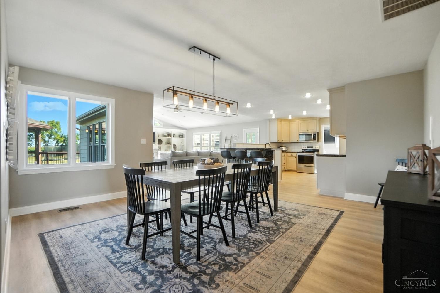 Oregonia, Ohio 45054, United States, 3 Bedrooms Bedrooms, ,3 BathroomsBathrooms,Residential,Pending,198351