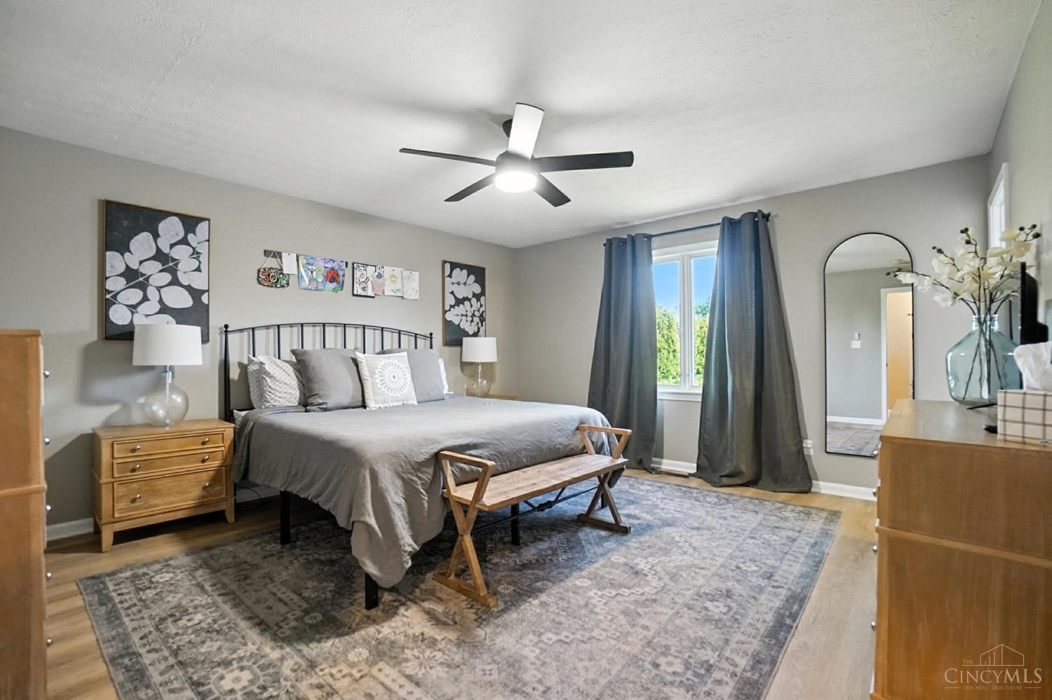 Oregonia, Ohio 45054, United States, 3 Bedrooms Bedrooms, ,3 BathroomsBathrooms,Residential,Pending,198351